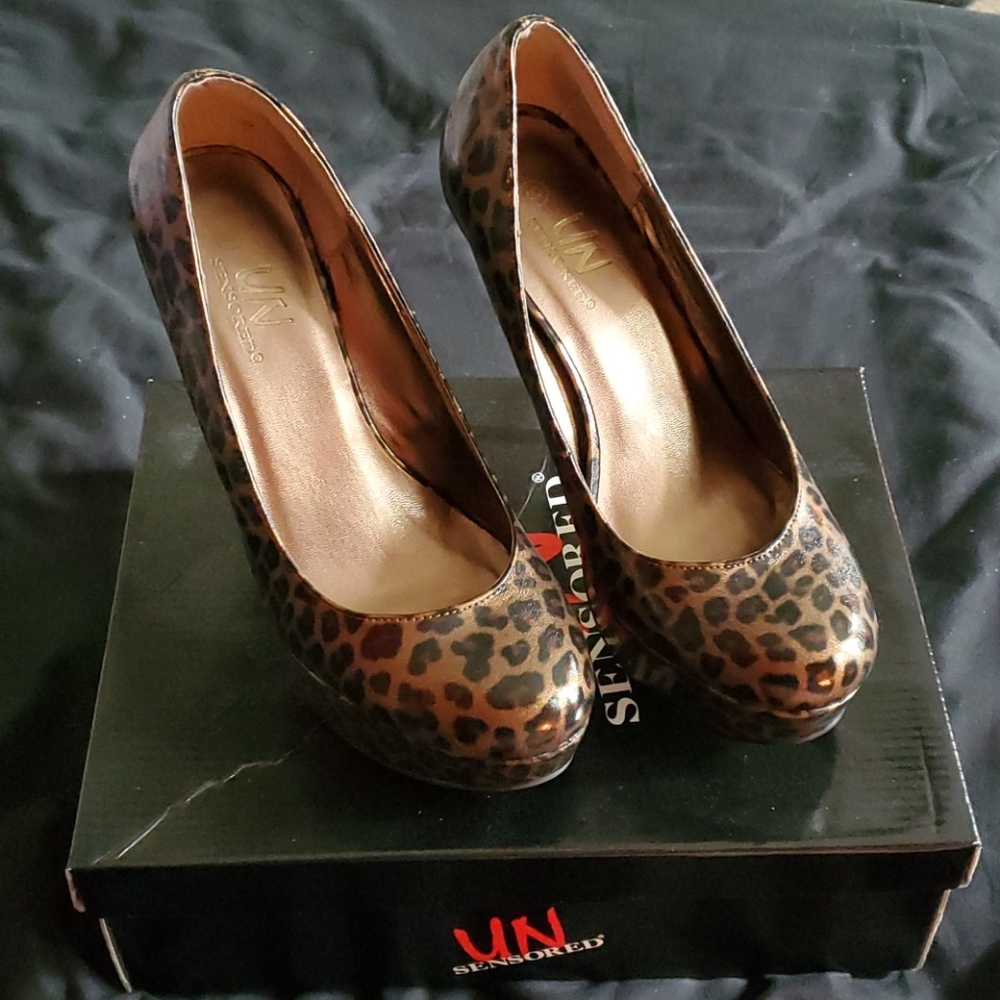 Women's Size 9 Animal Print platform high heels